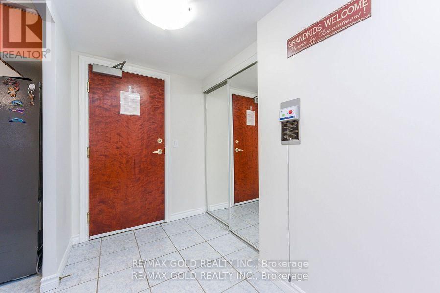 2411 - 100 BURLOAK DRIVE Image 6