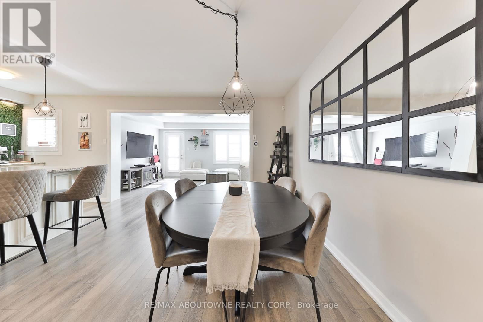 299 JEMIMA DRIVE Image 22