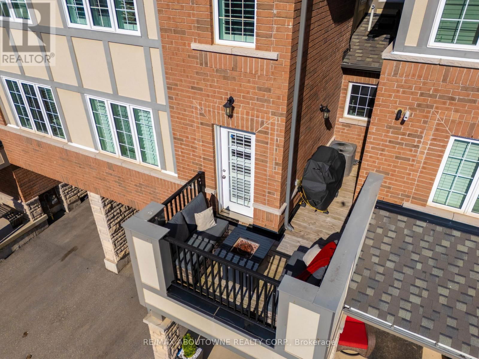 299 JEMIMA DRIVE Image 6