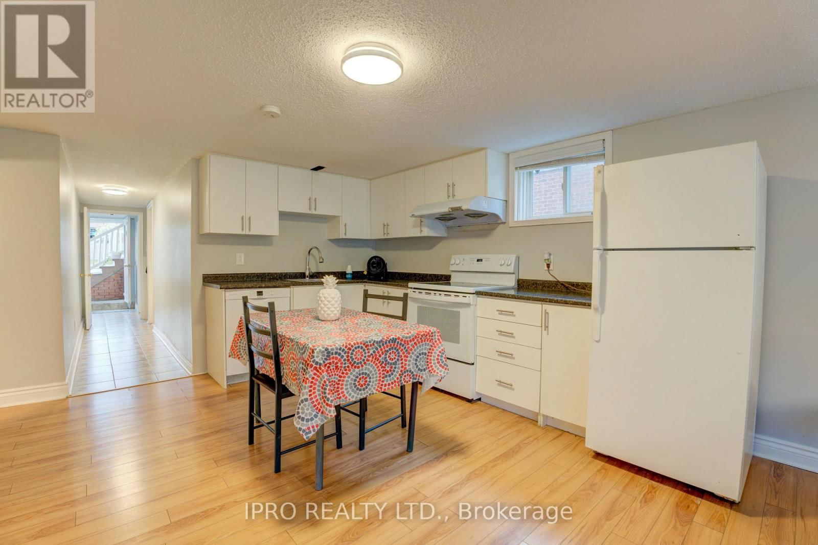 208 MEADOWS BOULEVARD Image 23