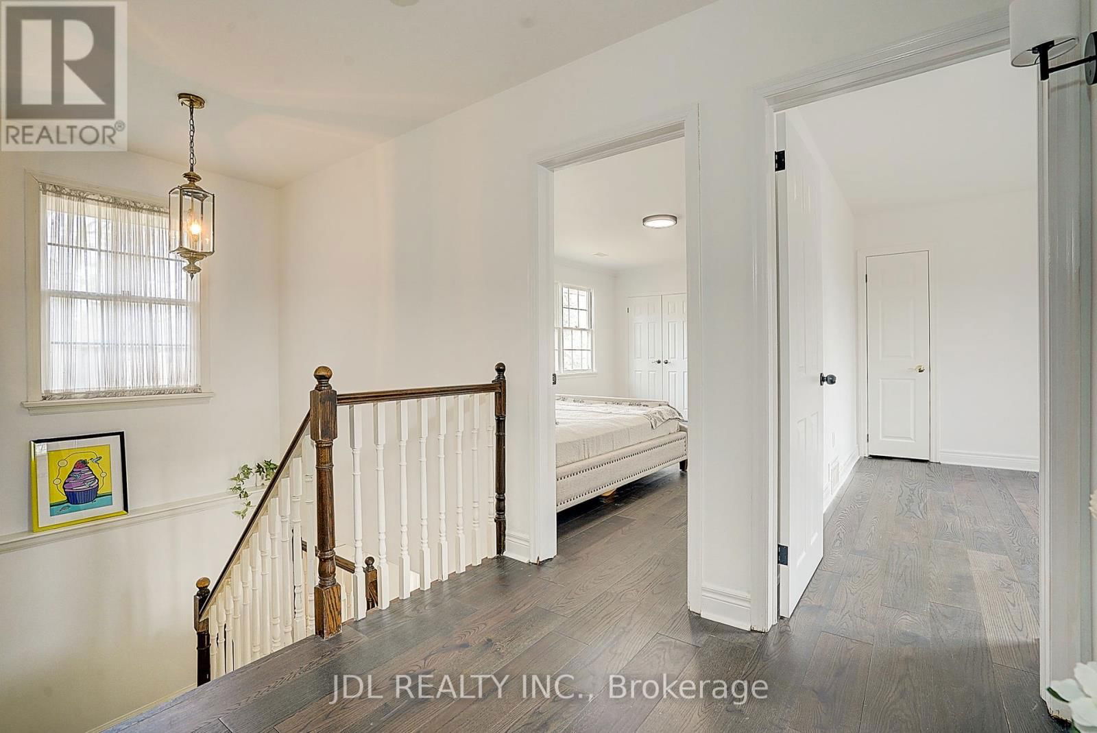 312 DALEWOOD DRIVE Image 21