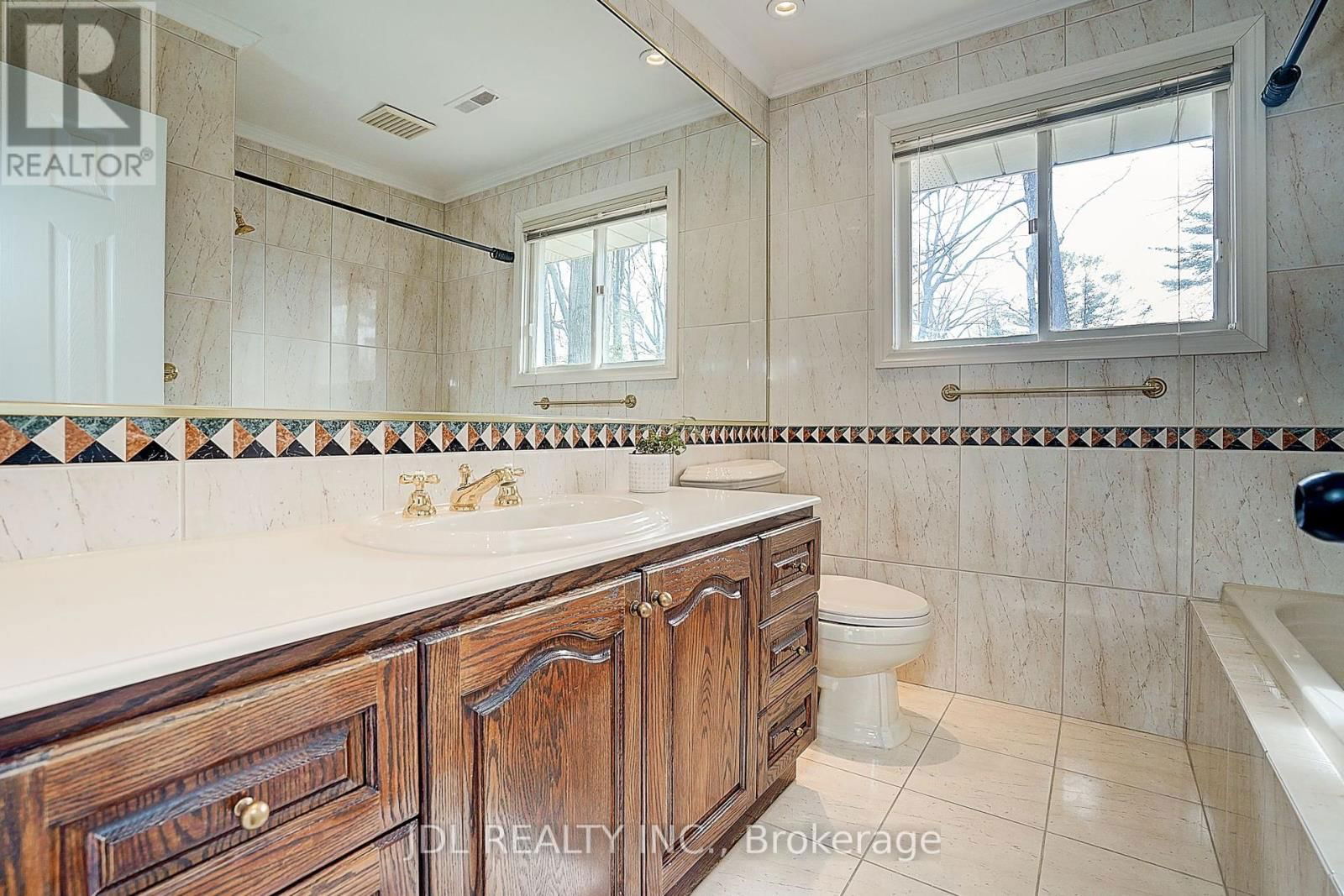 312 DALEWOOD DRIVE Image 23