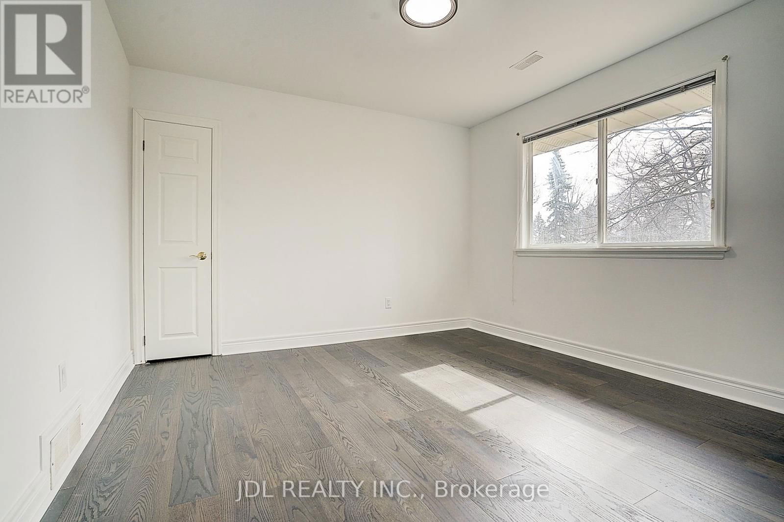 312 DALEWOOD DRIVE Image 24