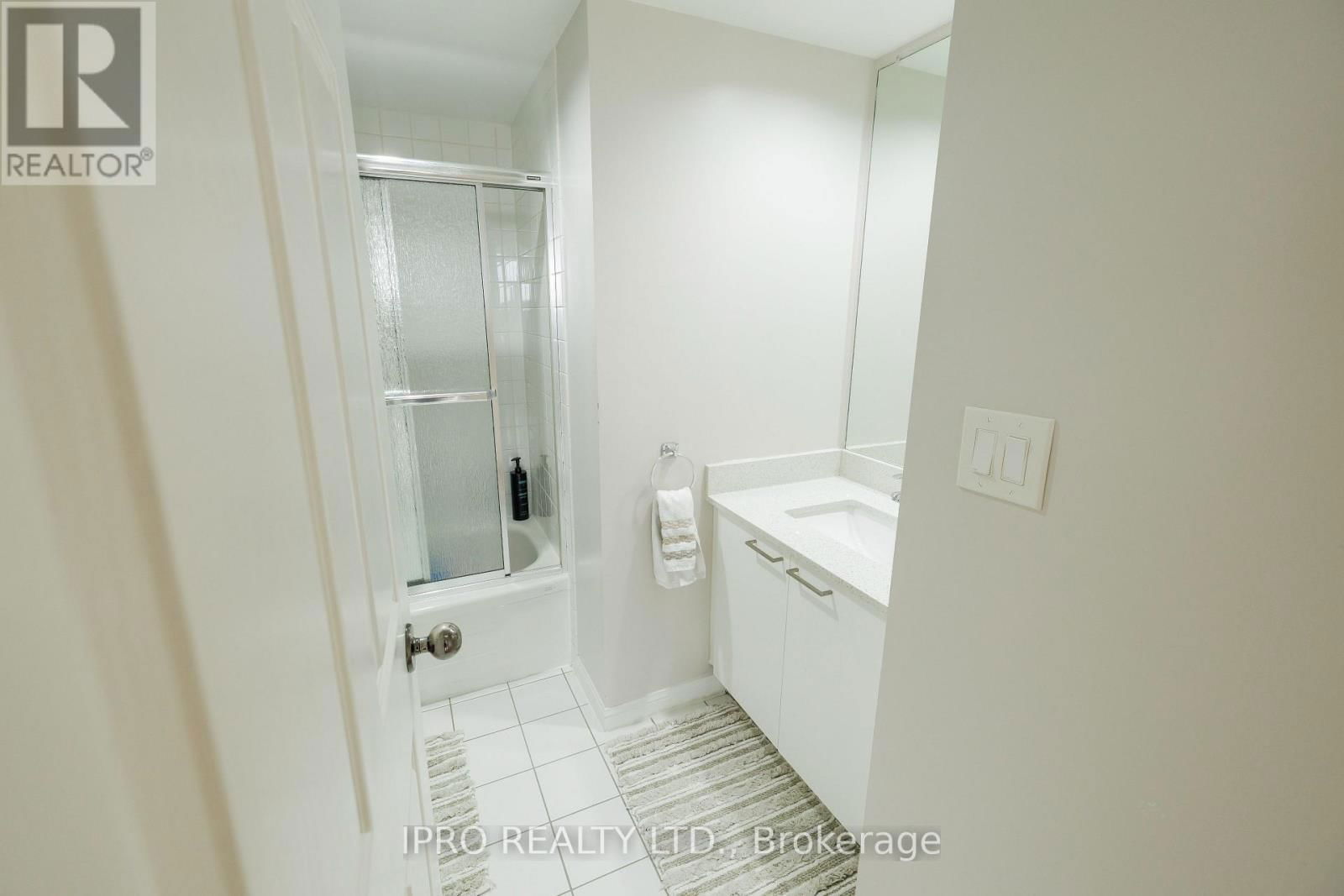 408 - 50 EGLINTON AVENUE WEST Image 16