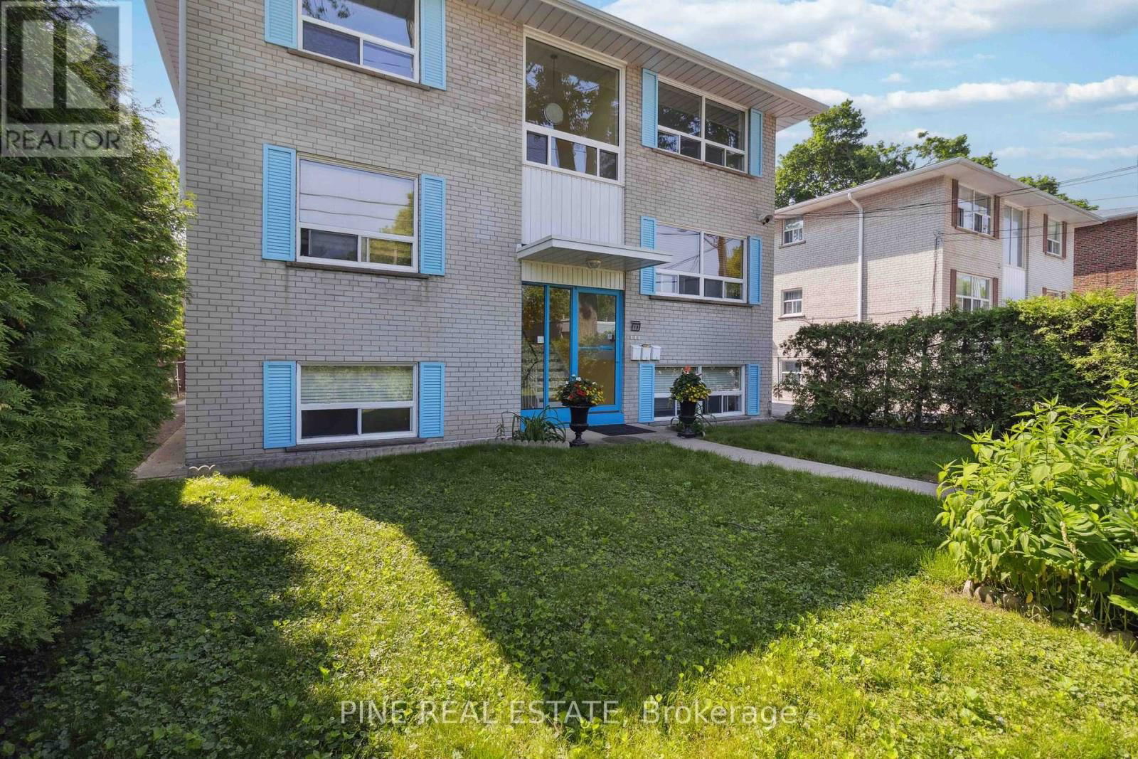 3 - 19 QUEEN STREET WEST Image 3