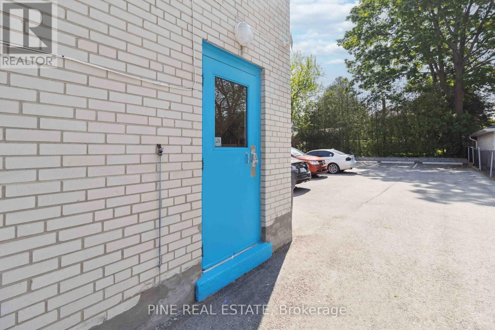 3 - 19 QUEEN STREET WEST Image 30