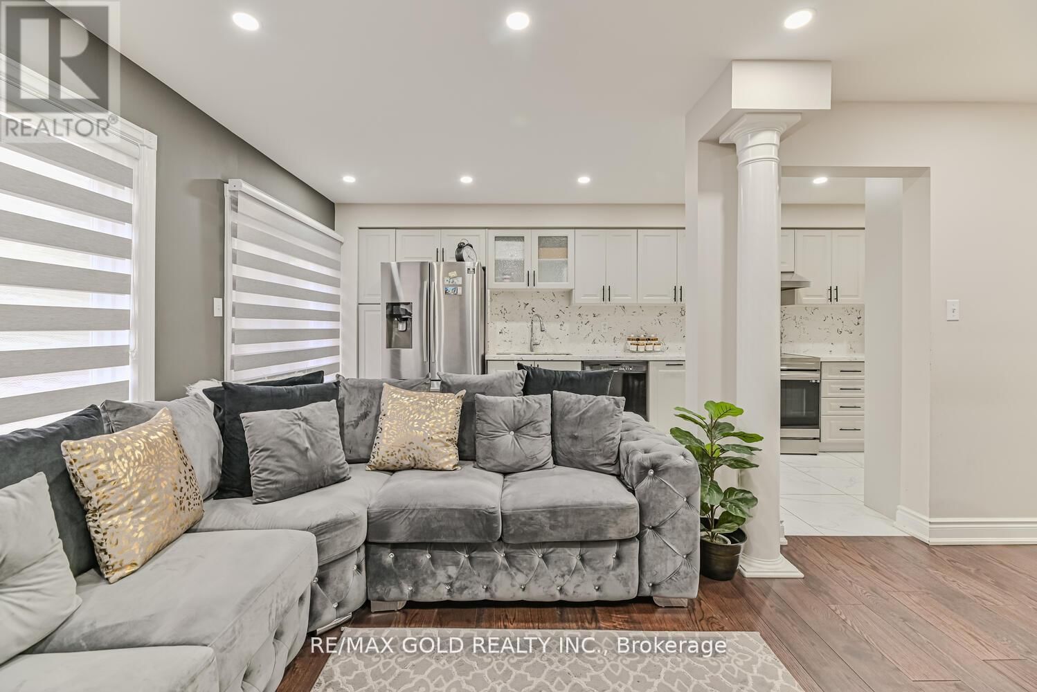 9 FAIRLAWN BOULEVARD Image 12