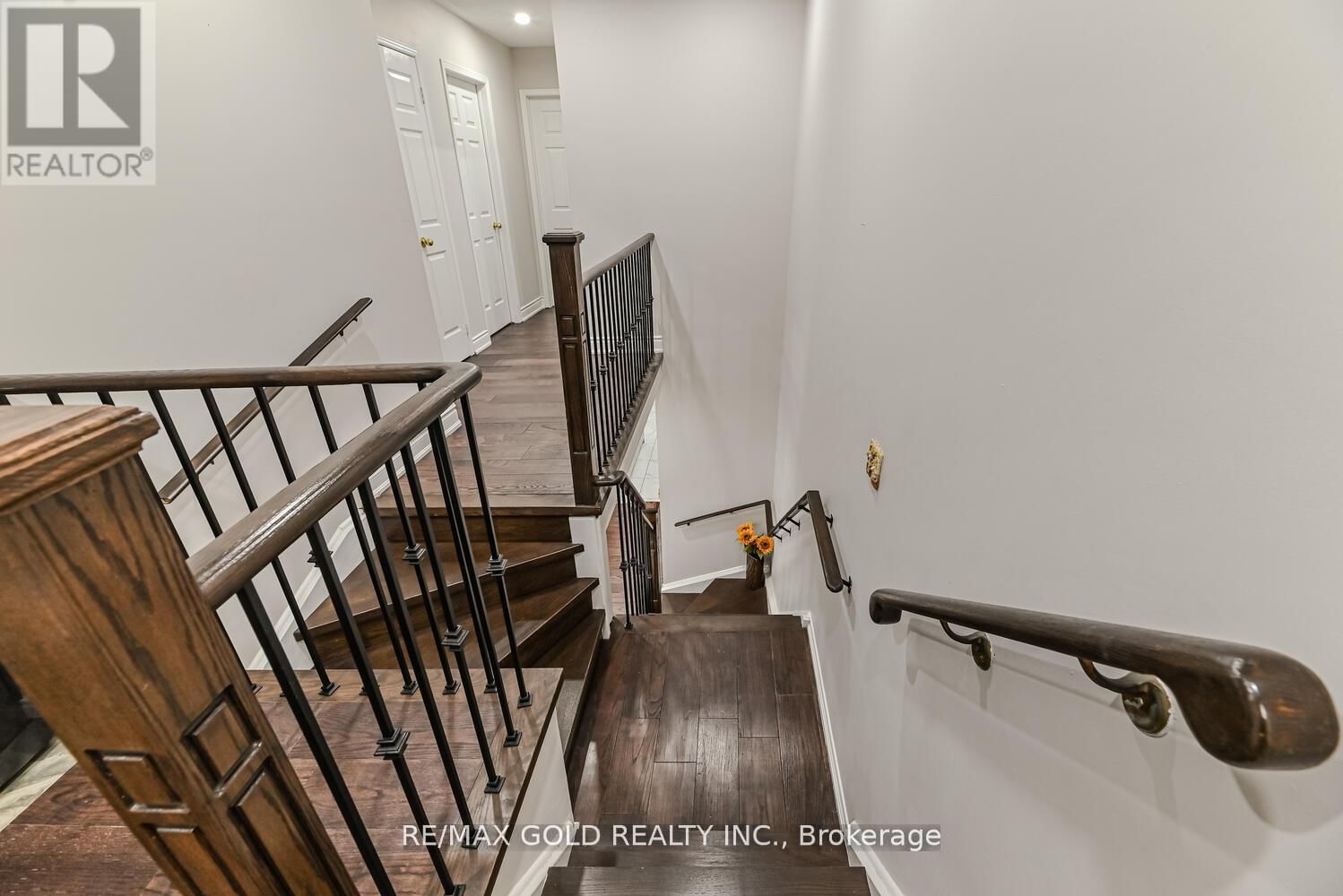 9 FAIRLAWN BOULEVARD Image 16