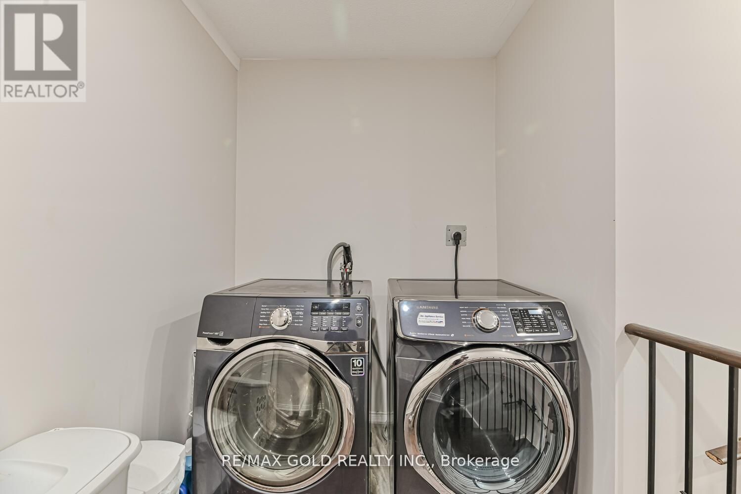 9 FAIRLAWN BOULEVARD Image 20
