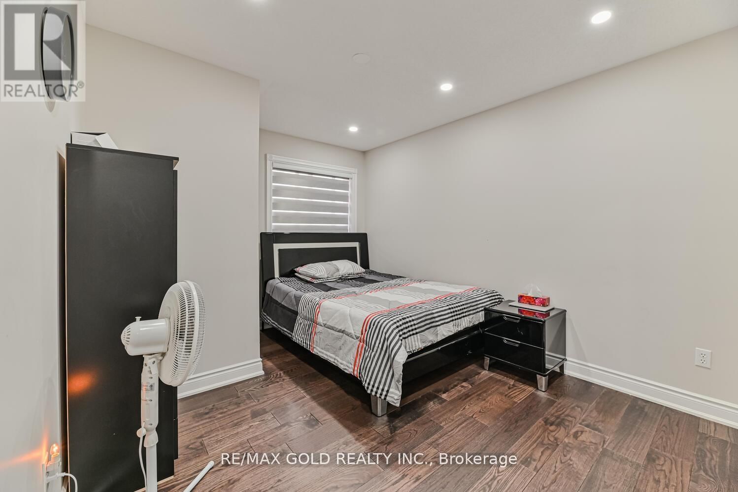 9 FAIRLAWN BOULEVARD Image 23
