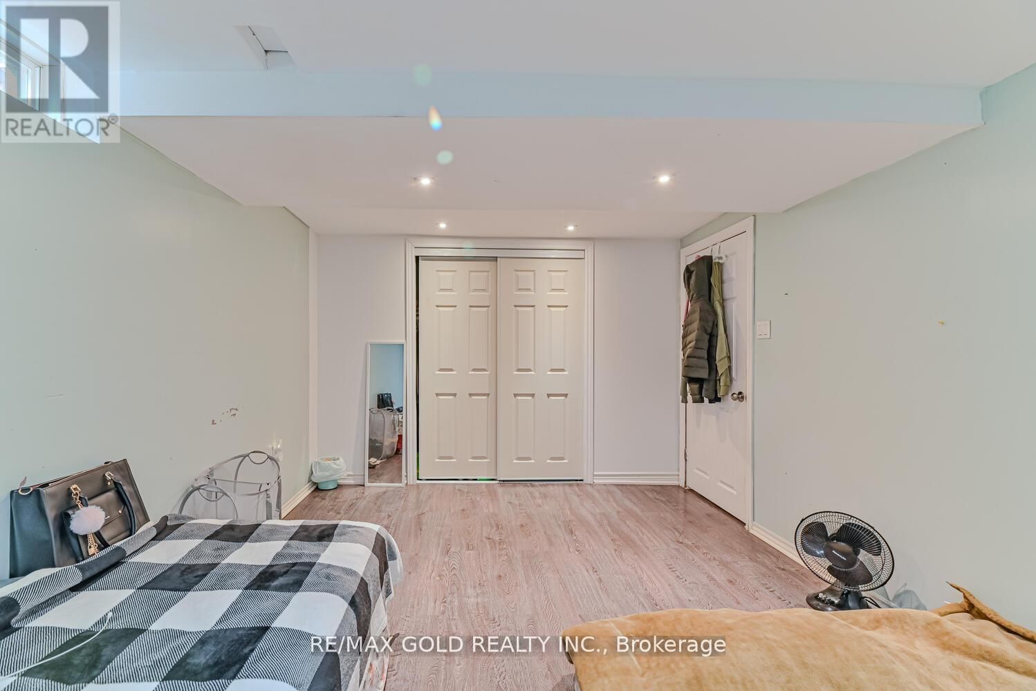 9 FAIRLAWN BOULEVARD Image 29