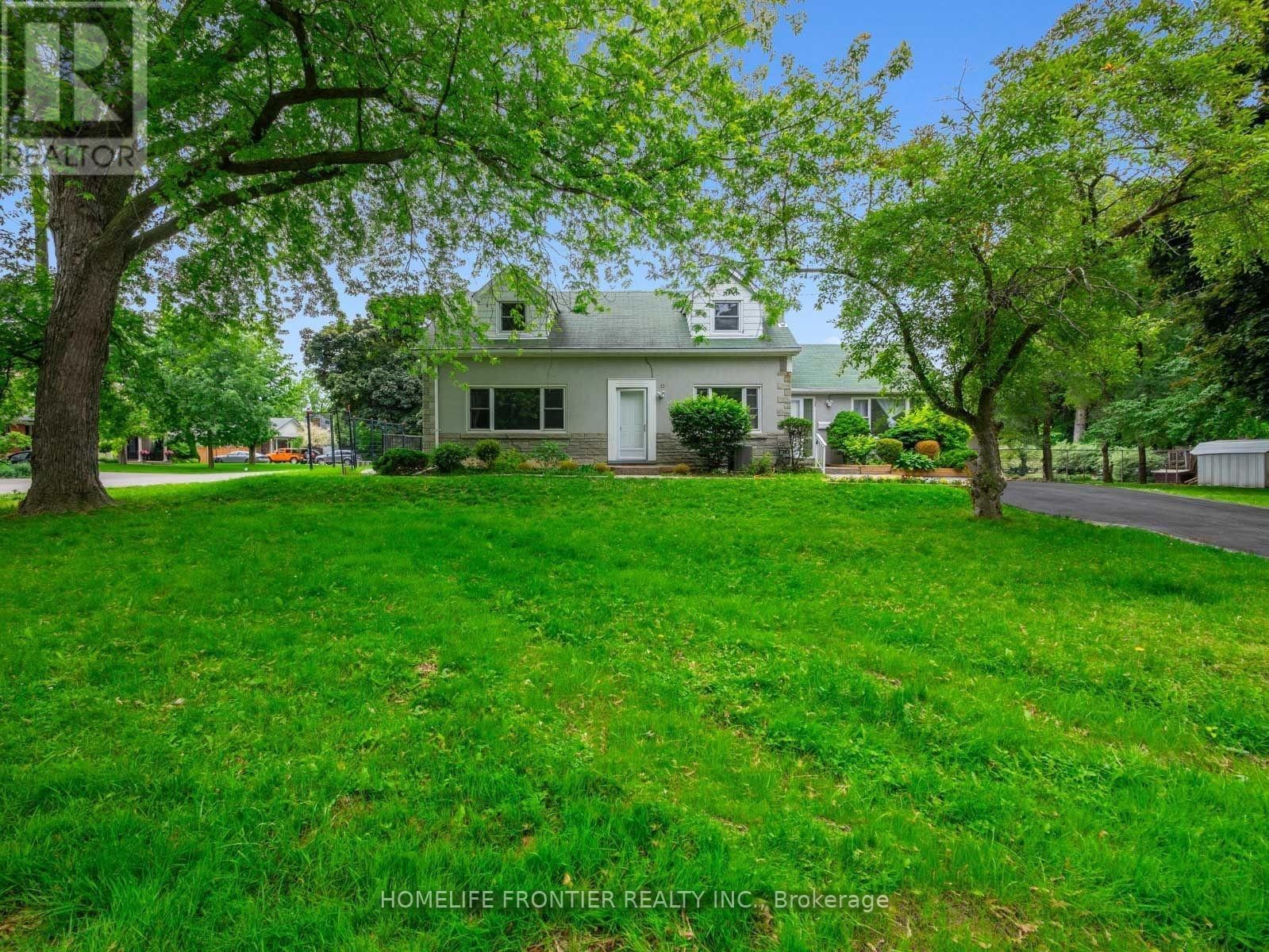 Lower - 12 GIBSON AVENUE Image 1