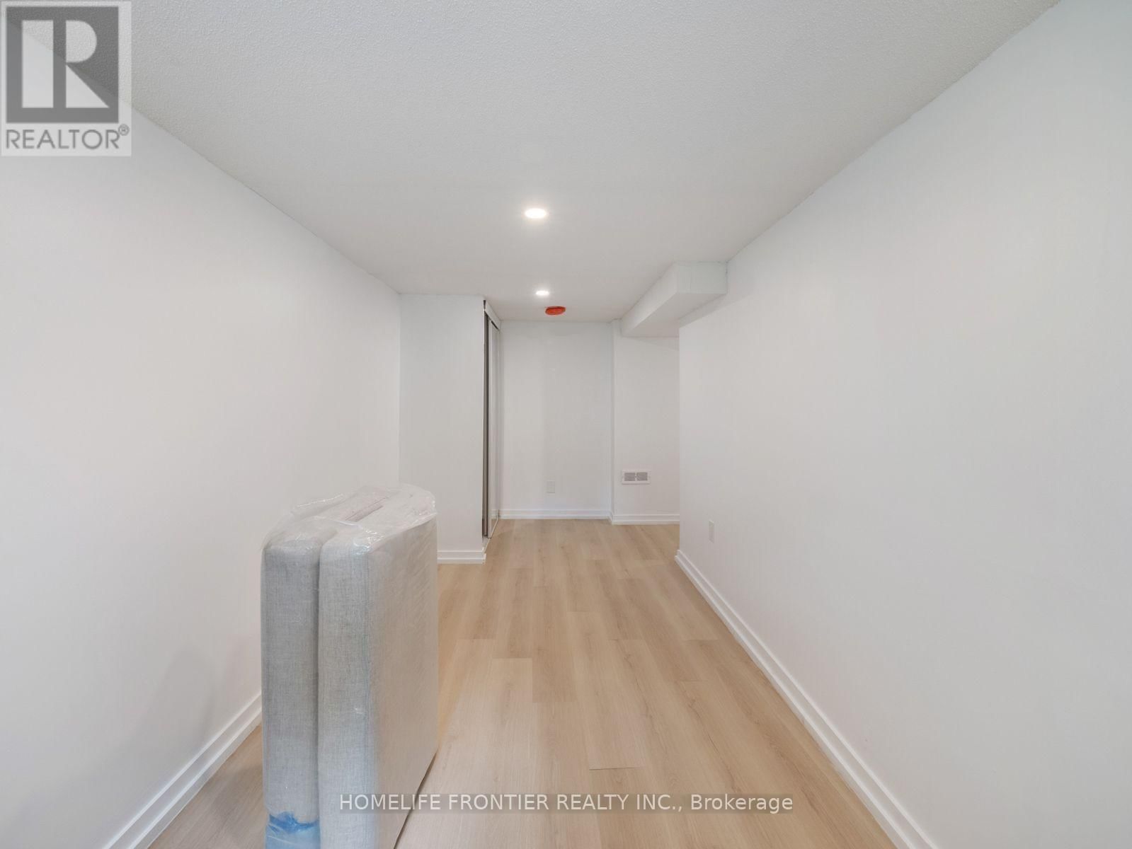 Lower - 12 GIBSON AVENUE Image 13