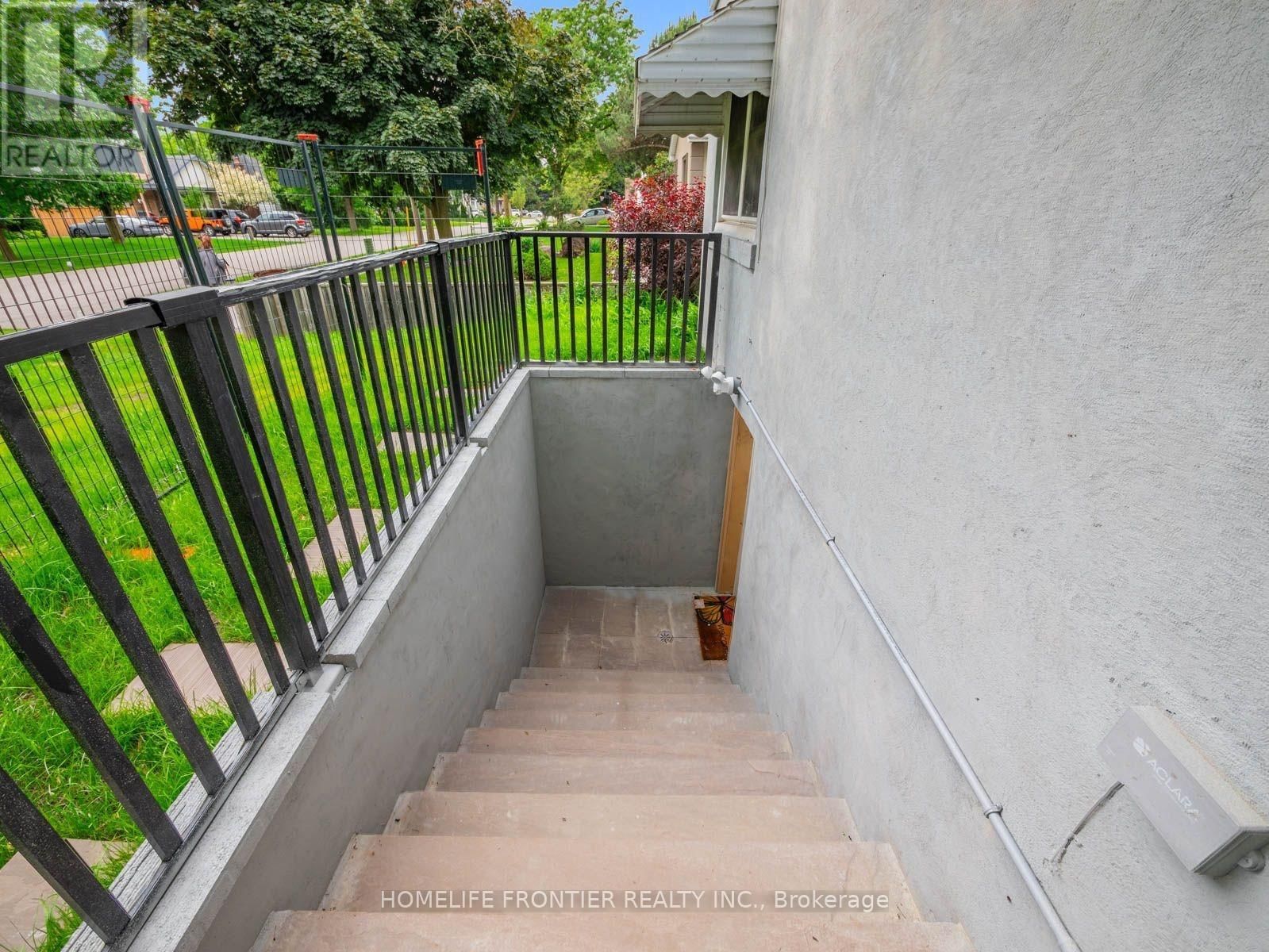 Lower - 12 GIBSON AVENUE Image 3