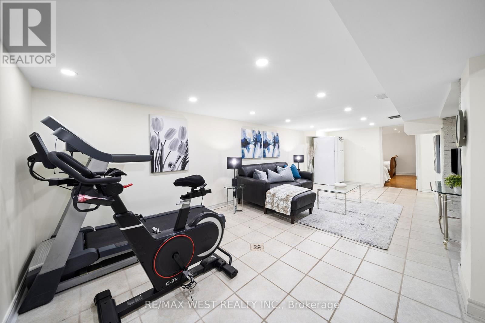 714 WILLARD AVENUE Image 22