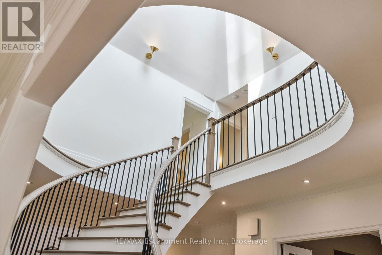 212 POPLAR DRIVE Image 5