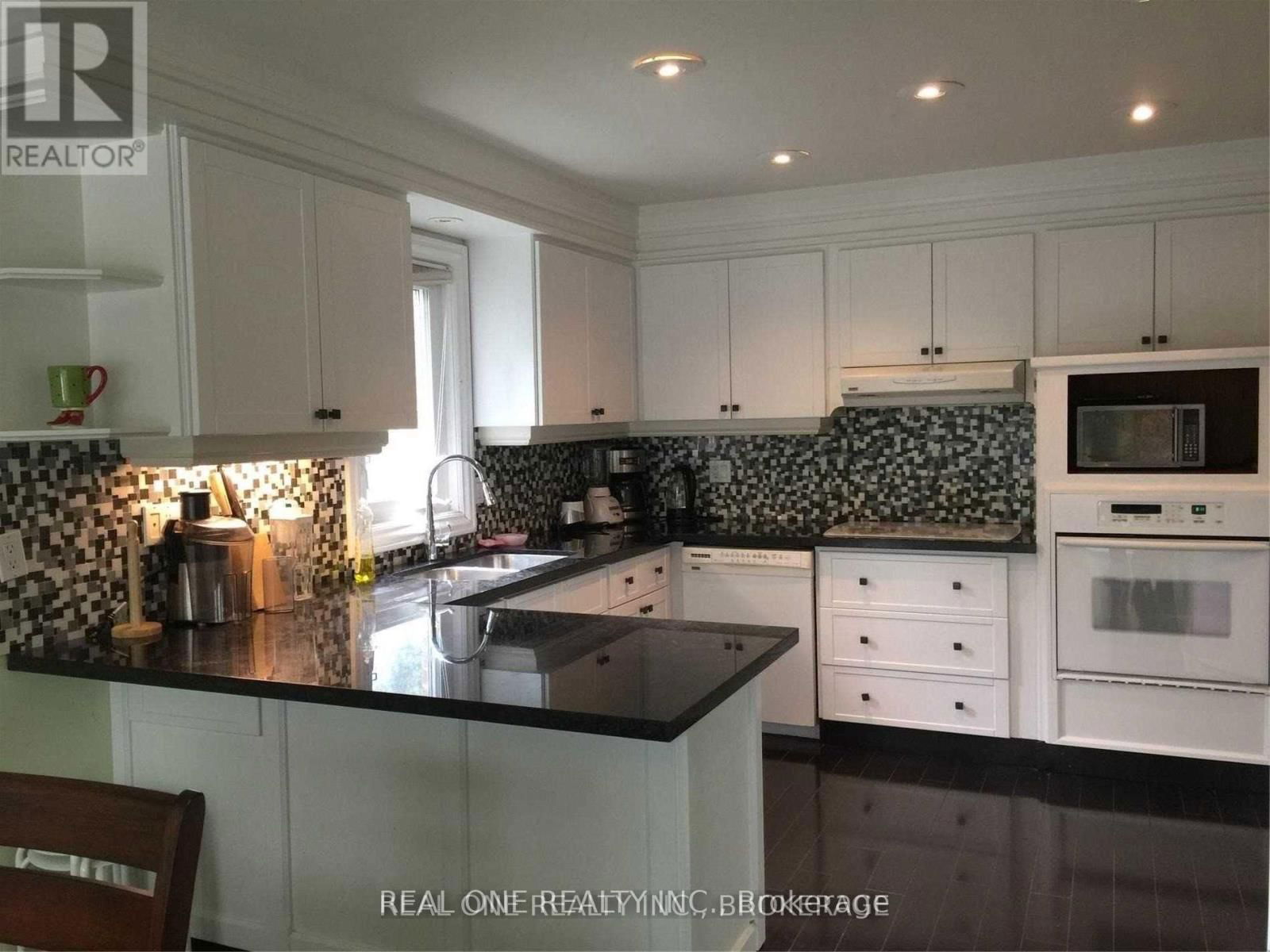 2 Bedrooms - 3501 KINGBIRD COURT Image 4