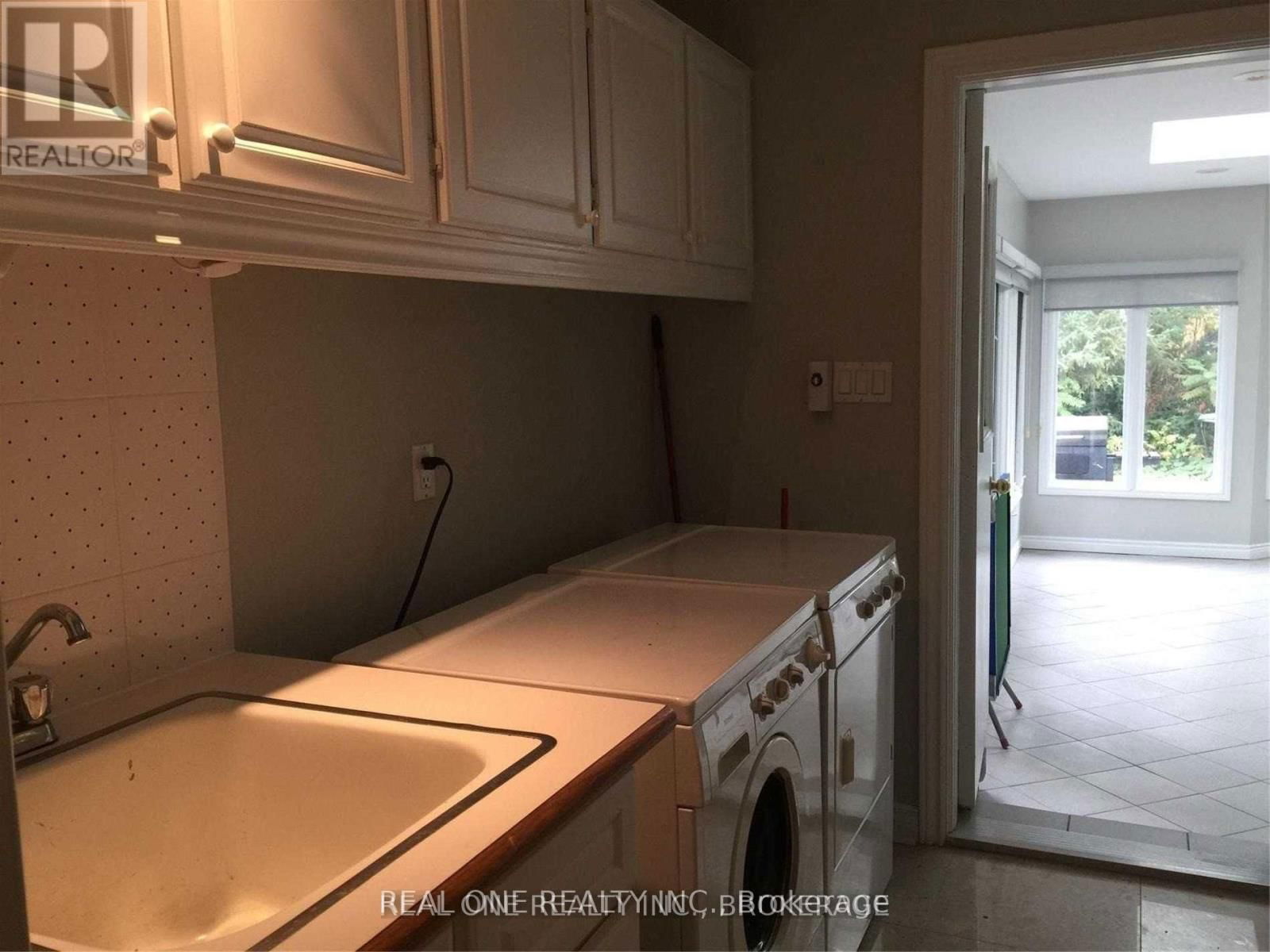 2 Bedrooms - 3501 KINGBIRD COURT Image 9