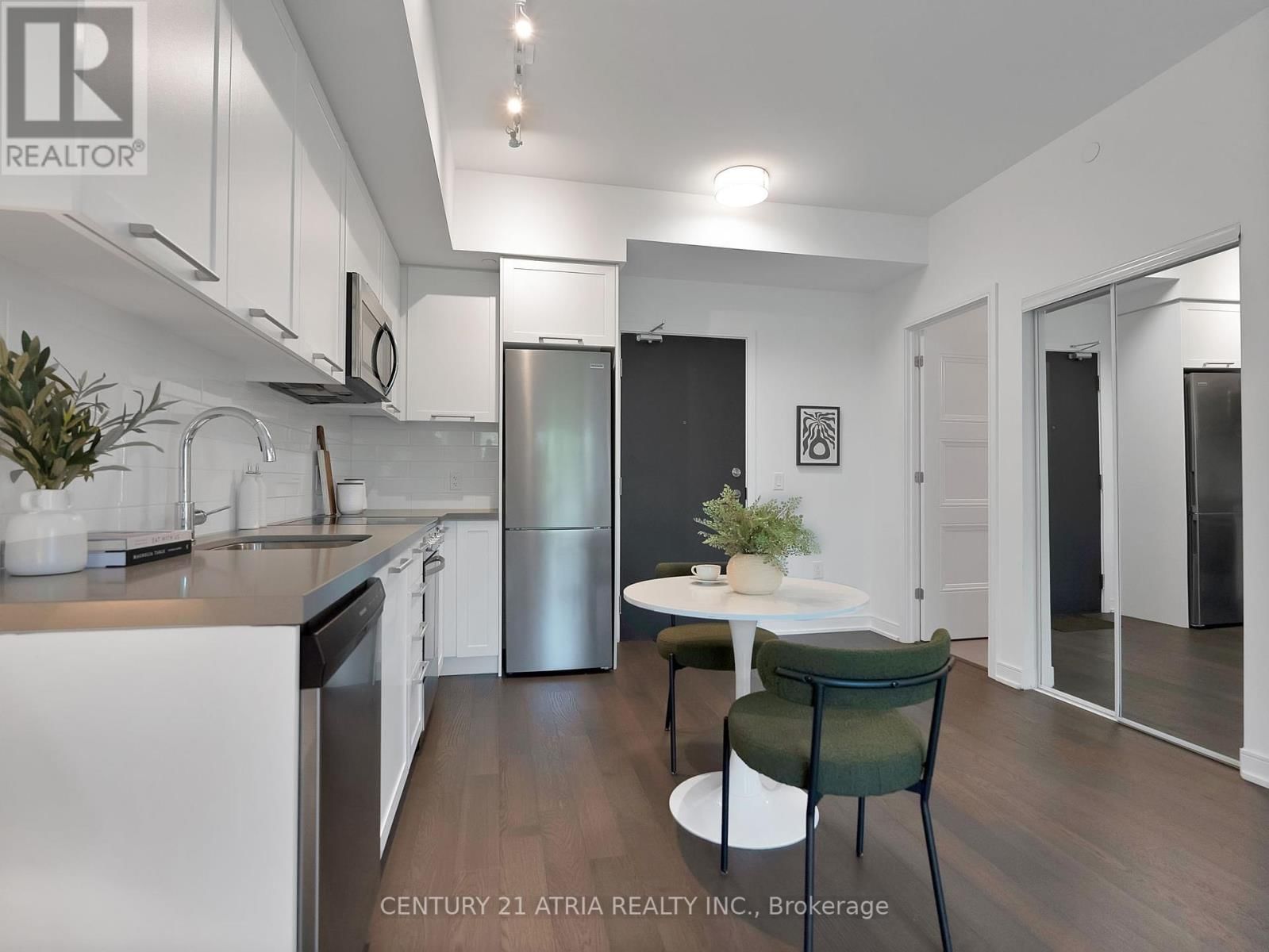 405 - 25 NEIGHBOURHOOD LANE Image 6