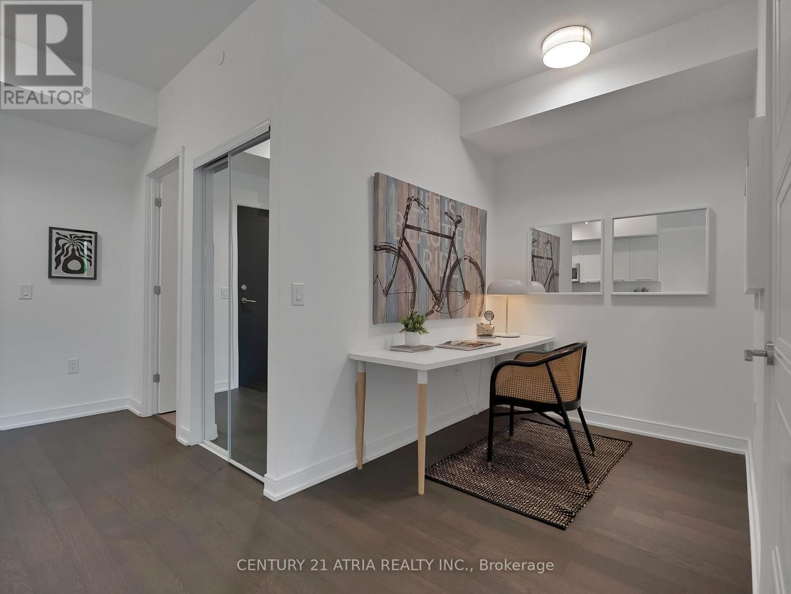 405 - 25 NEIGHBOURHOOD LANE Image 9