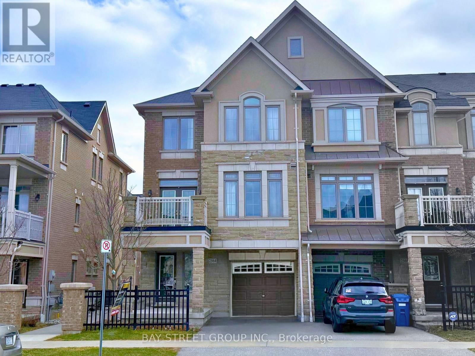 2564 GRAND OAK TRAIL Image 1
