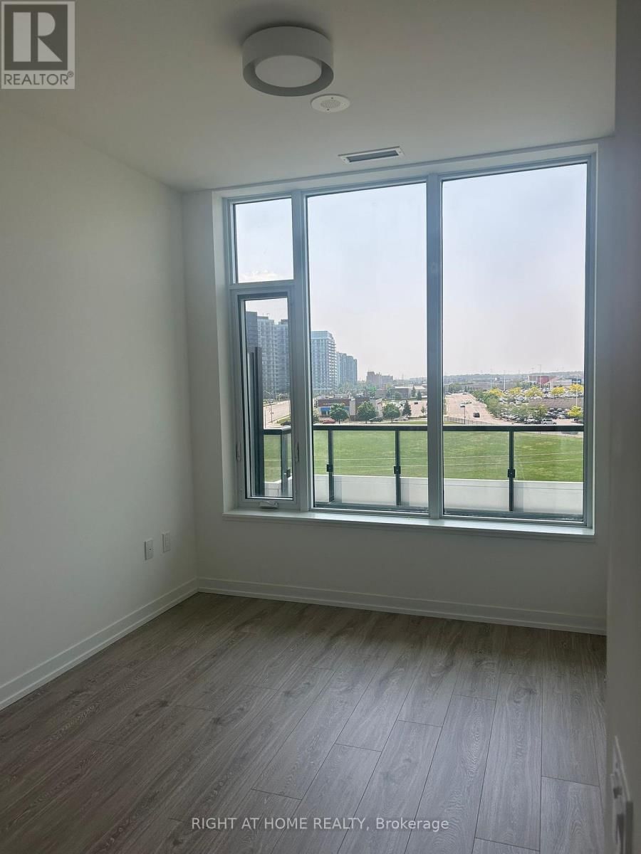 723 - 2485 EGLINTON AVENUE WEST Image 25