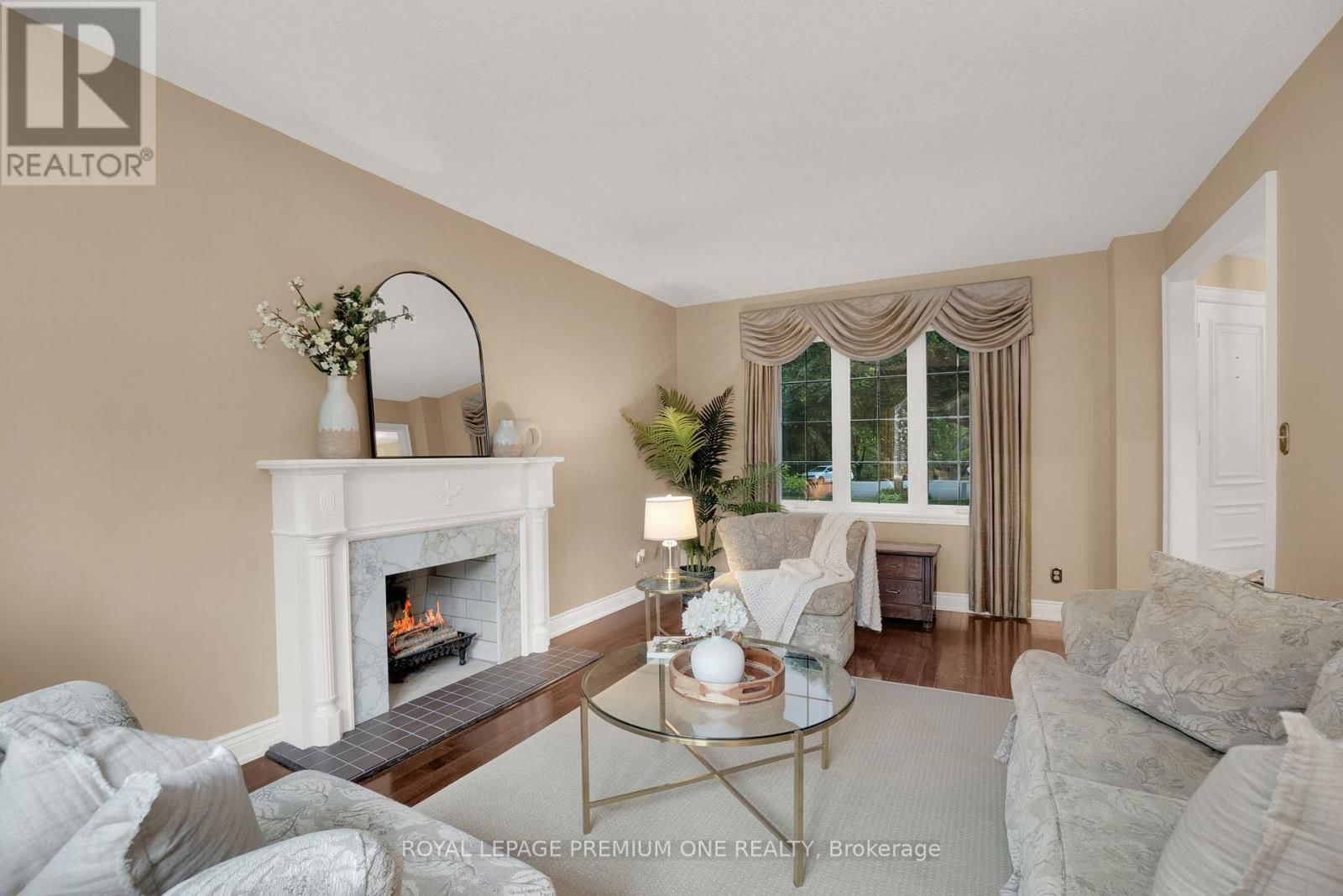 40 PARKEND AVENUE Image 10