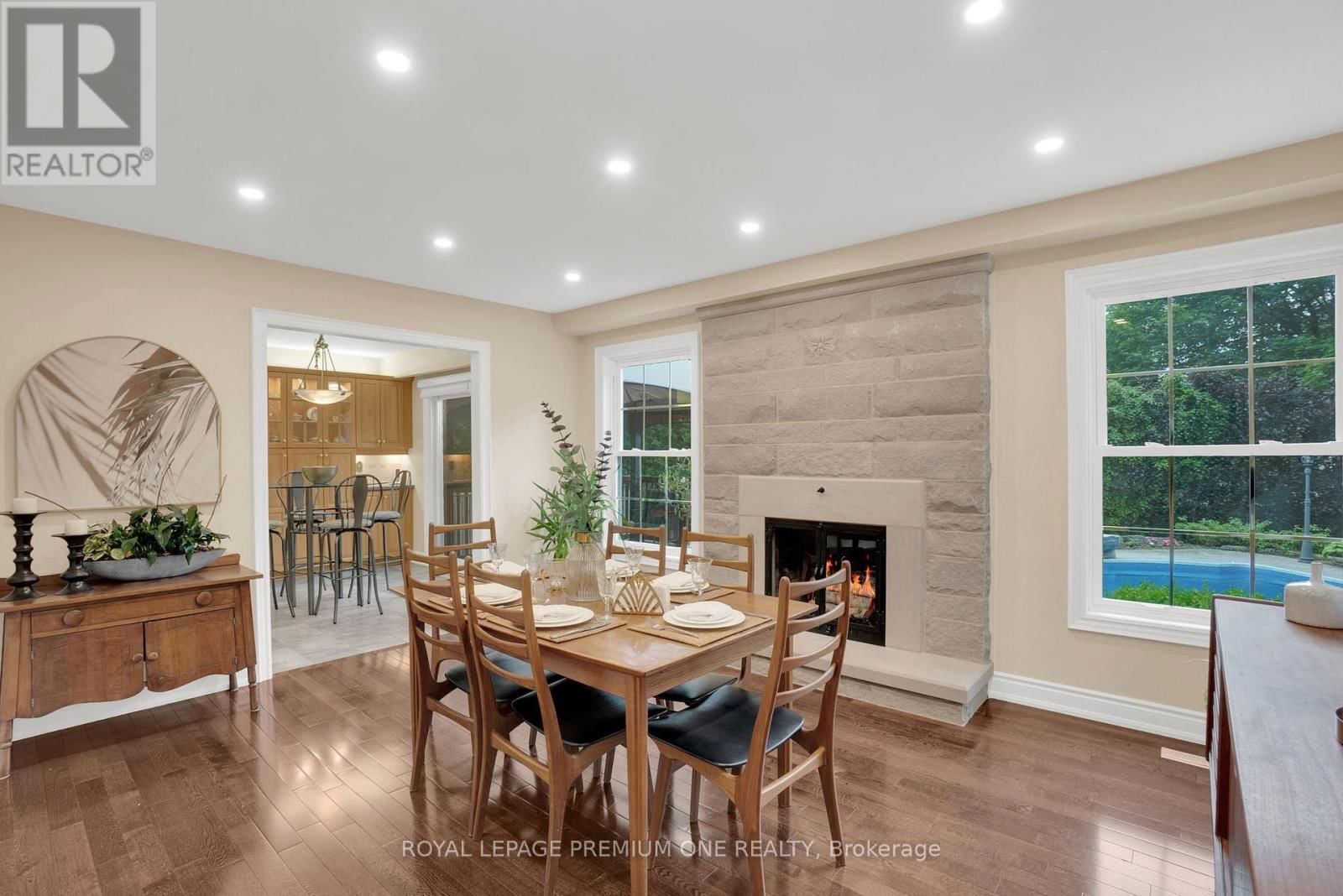 40 PARKEND AVENUE Image 11