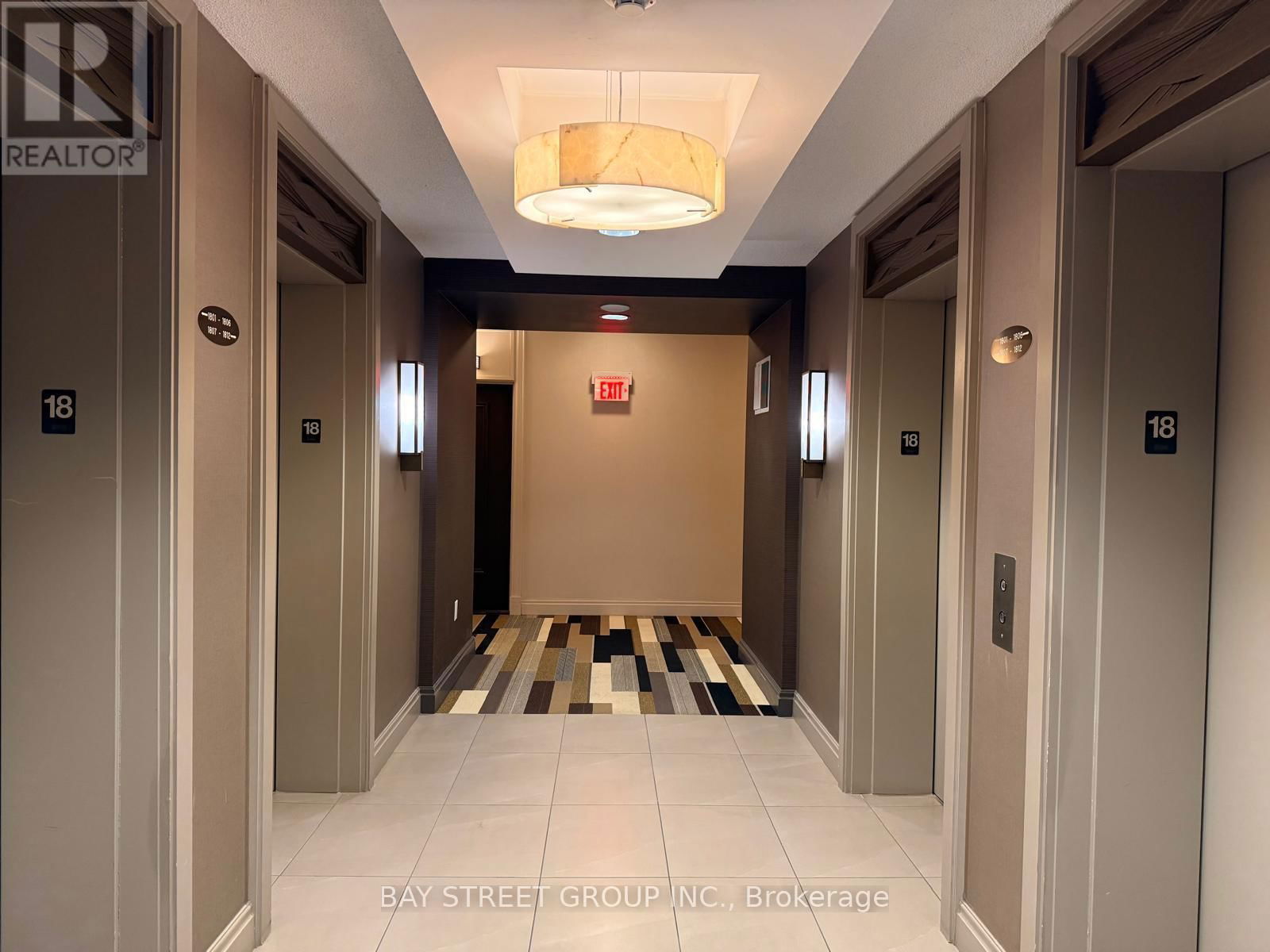 1807 - 385 PRINCE OF WALES DRIVE Image 6
