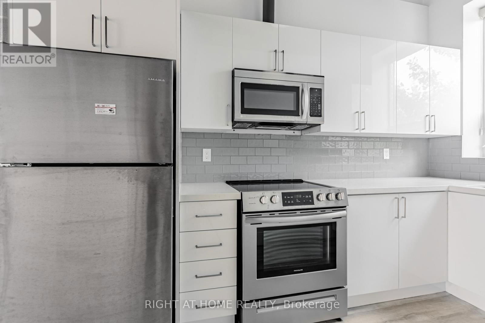 2nd Floor - 34 SOUSA MENDES STREET Image 16