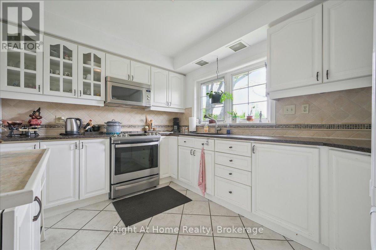 357 SEATON DRIVE Image 27