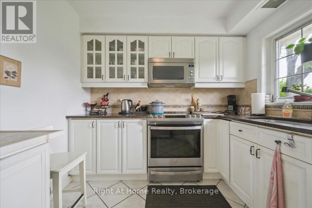 357 SEATON DRIVE Image 28