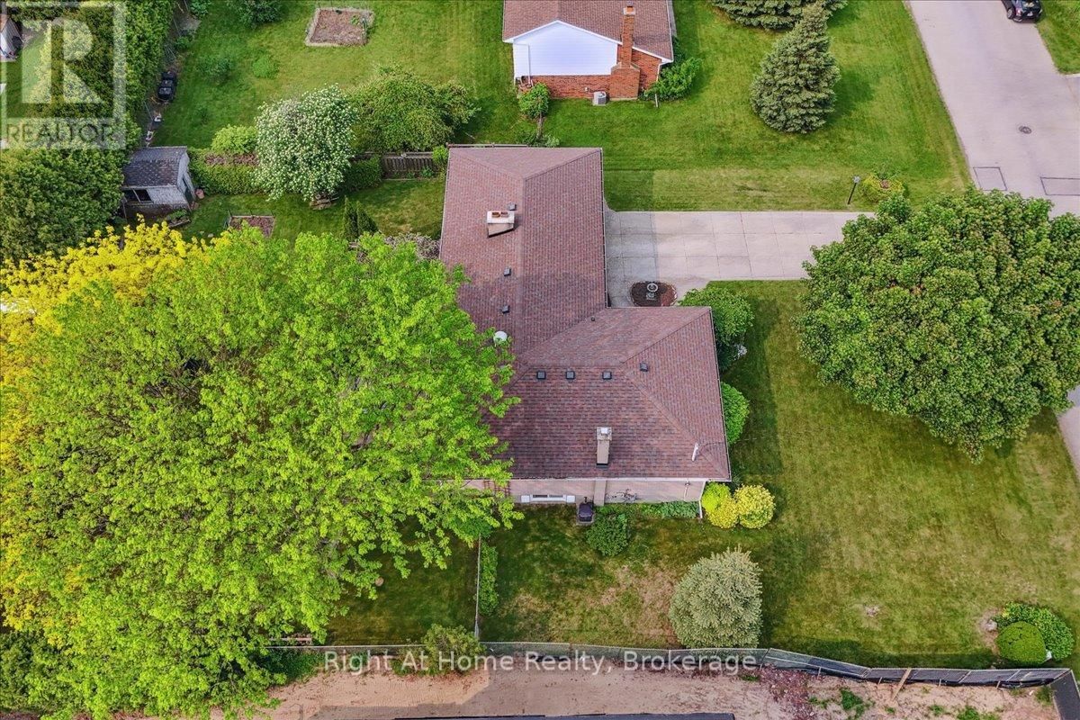 357 SEATON DRIVE Image 6