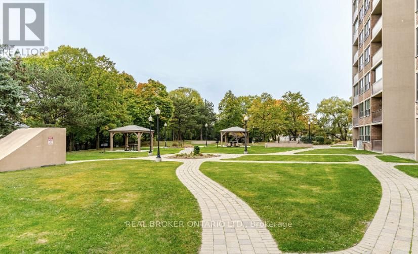 309 - 716 THE WEST MALL Image 17