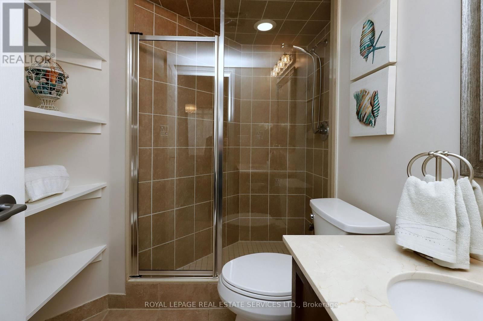 405 - 2379 CENTRAL PARK DRIVE Image 24