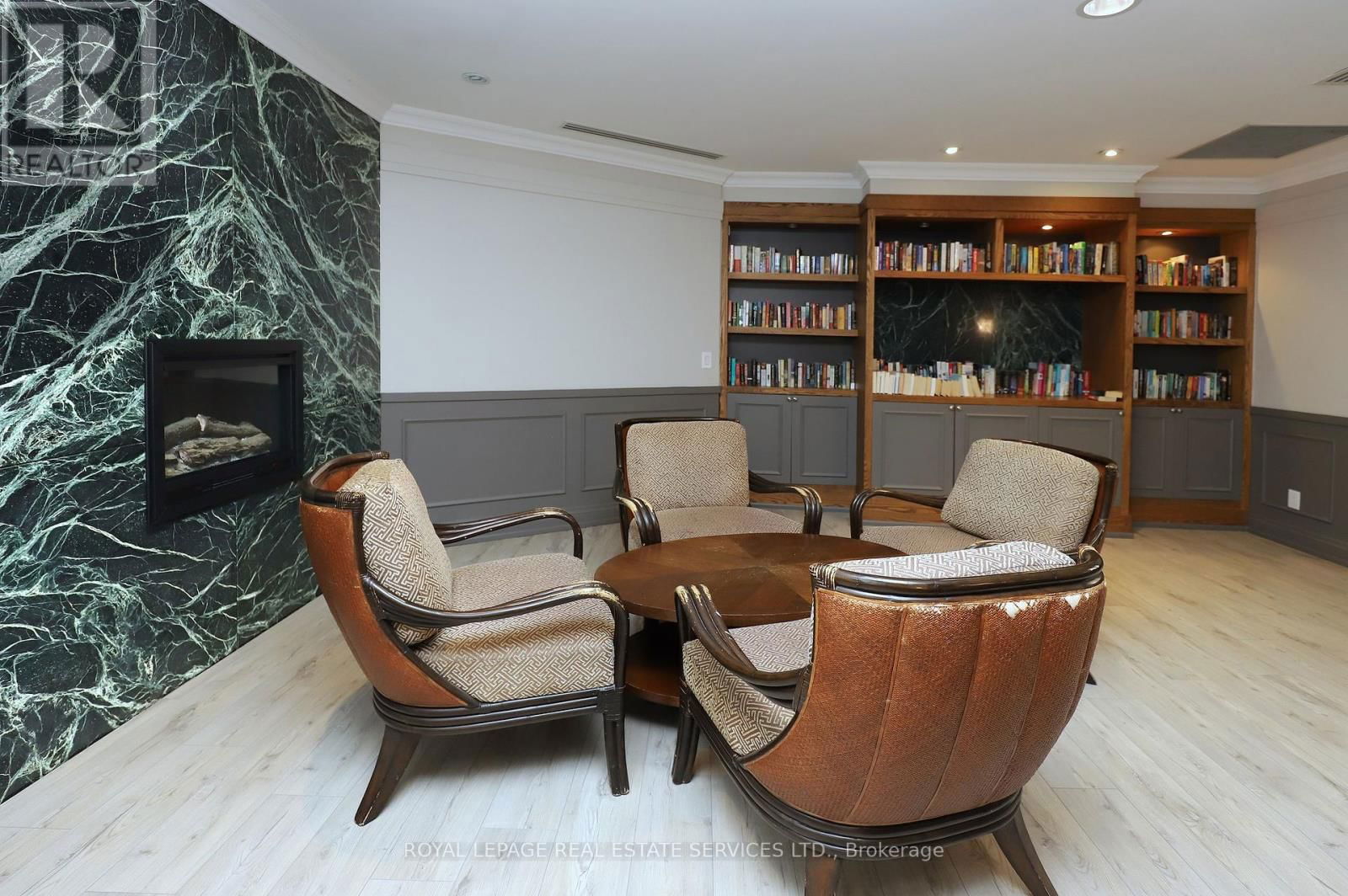 405 - 2379 CENTRAL PARK DRIVE Image 32