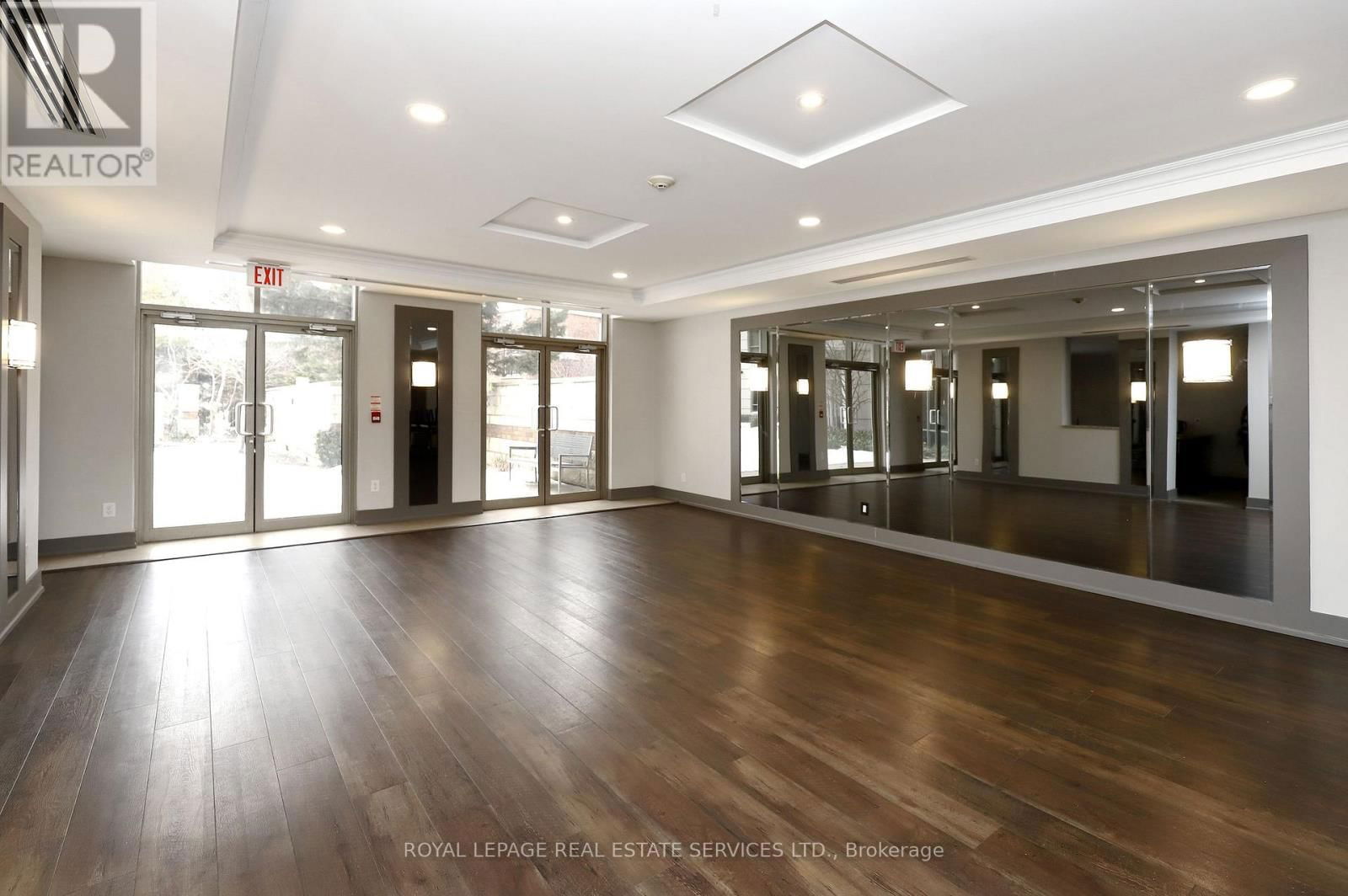 405 - 2379 CENTRAL PARK DRIVE Image 34