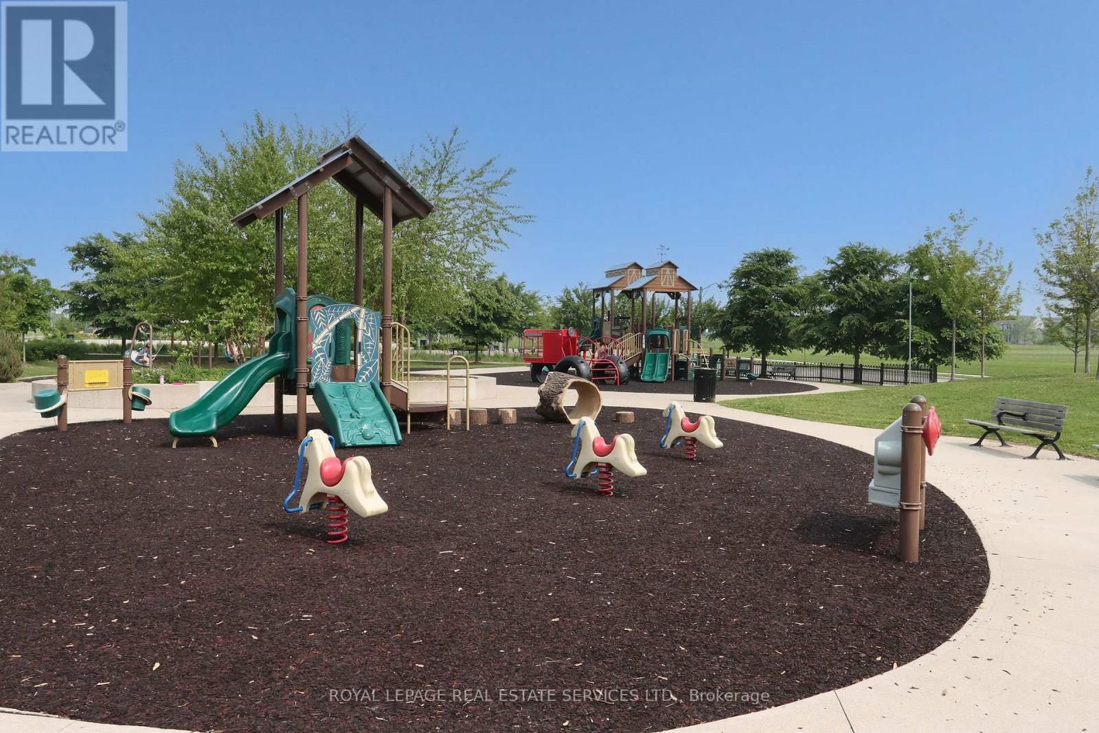 405 - 2379 CENTRAL PARK DRIVE Image 39