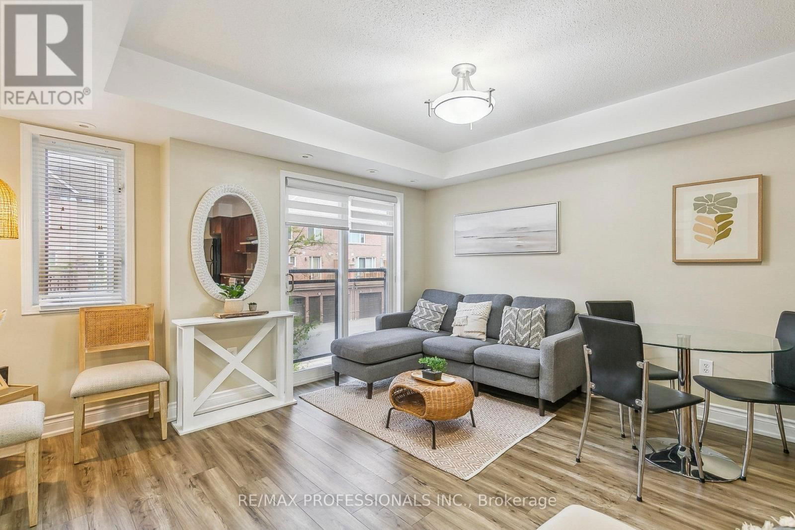 282 - 4975 SOUTHHAMPTON DRIVE Image 11