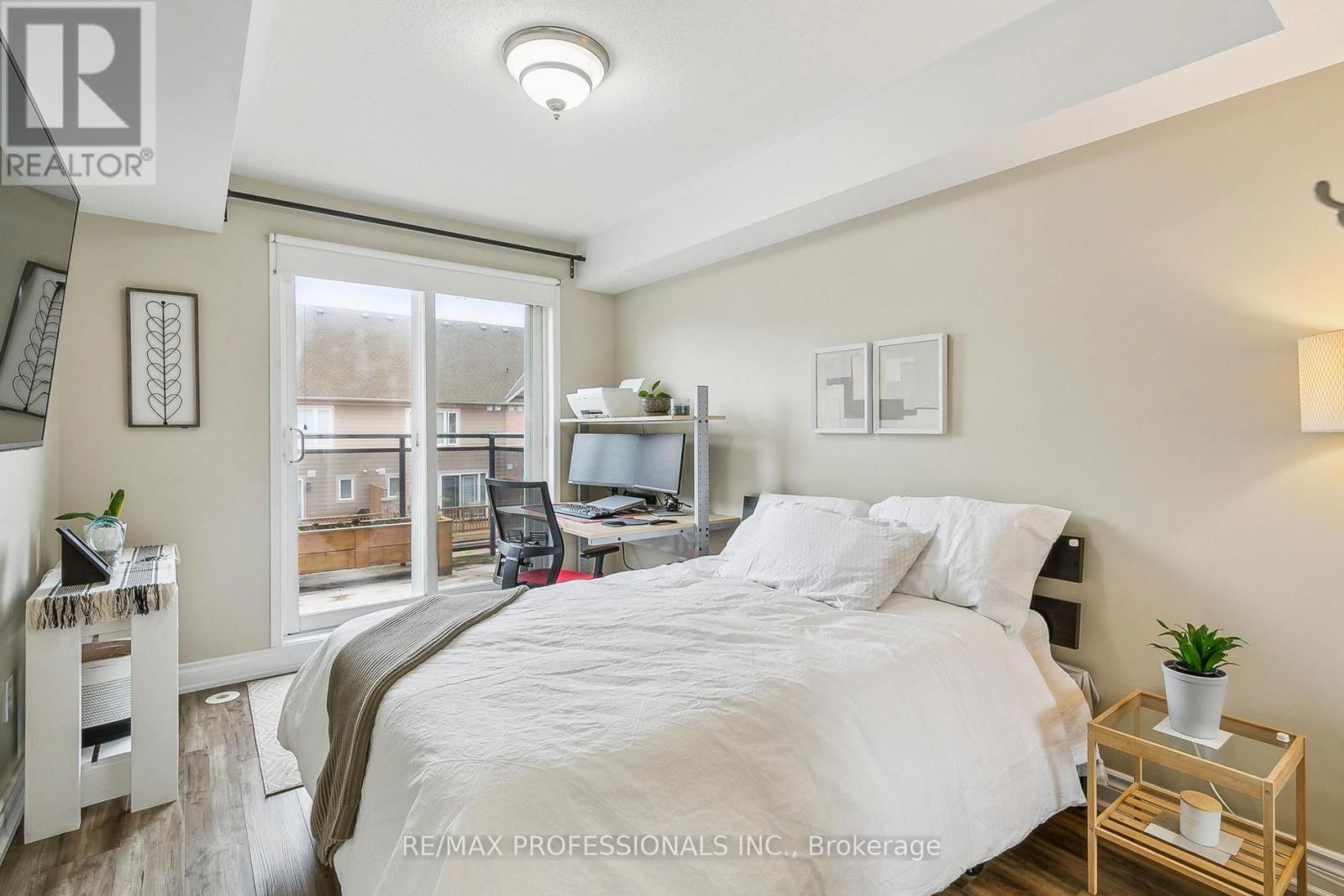 282 - 4975 SOUTHHAMPTON DRIVE Image 15