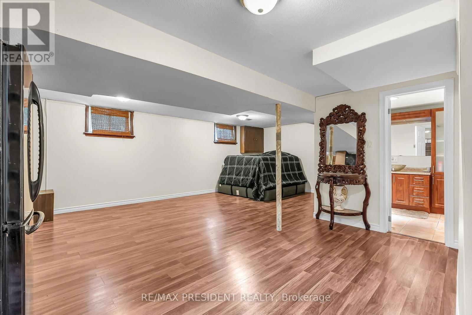 56 FROST STREET Image 34