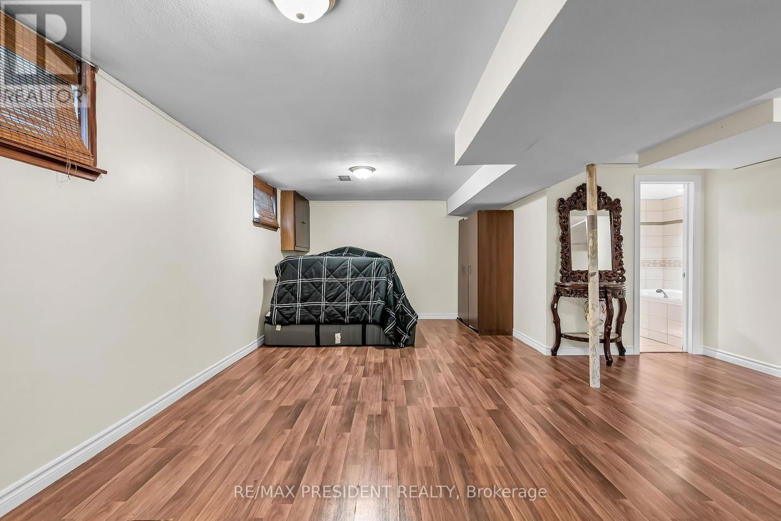 56 FROST STREET Image 36