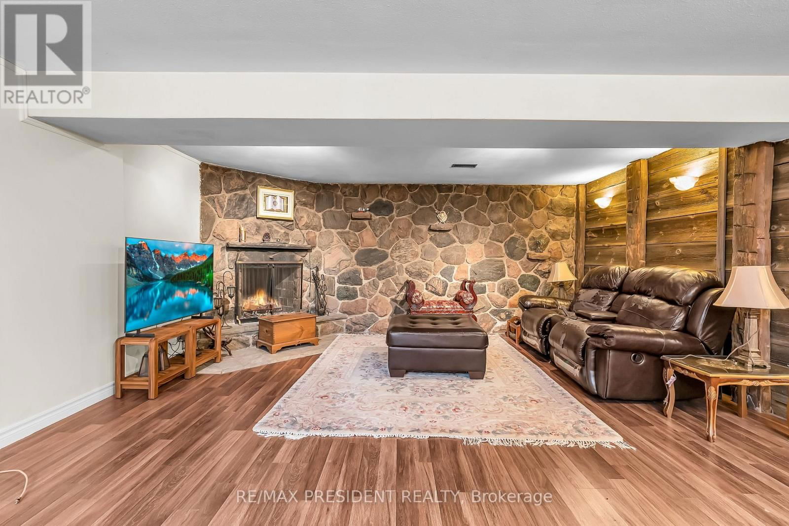 56 FROST STREET Image 39