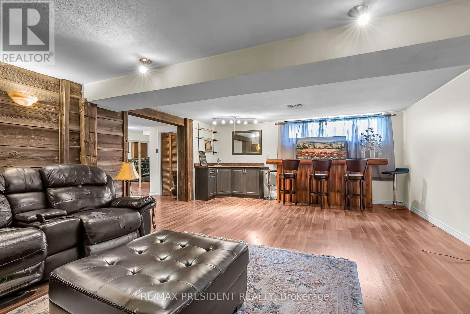 56 FROST STREET Image 41