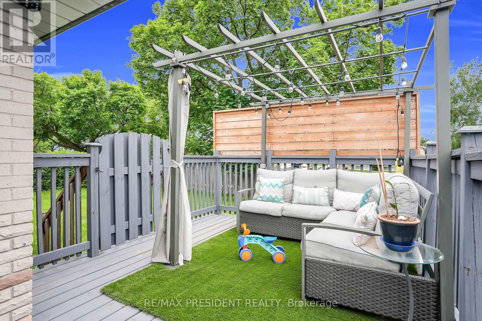 56 FROST STREET Image 46