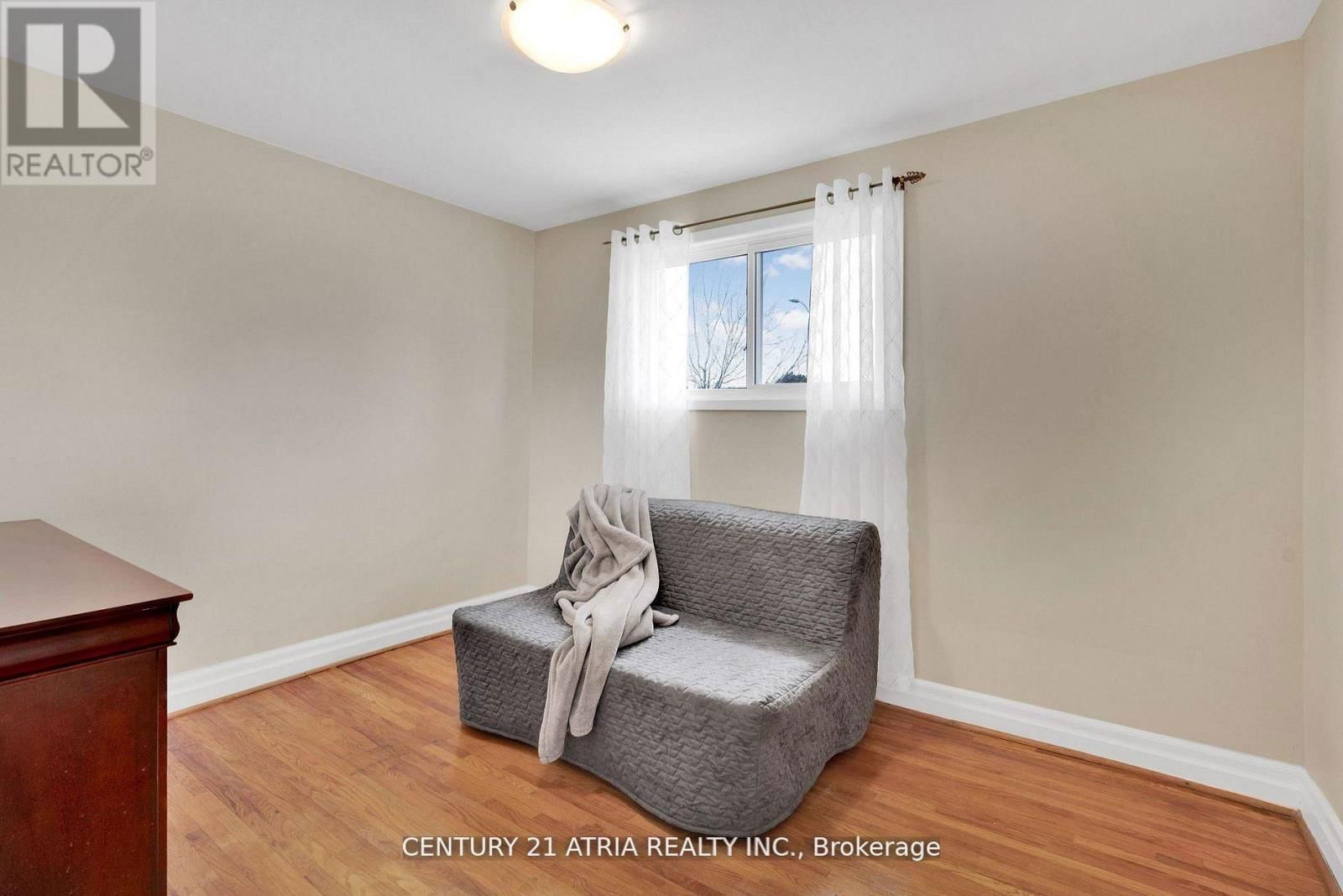 3813 BAYSWATER CRESCENT Image 14