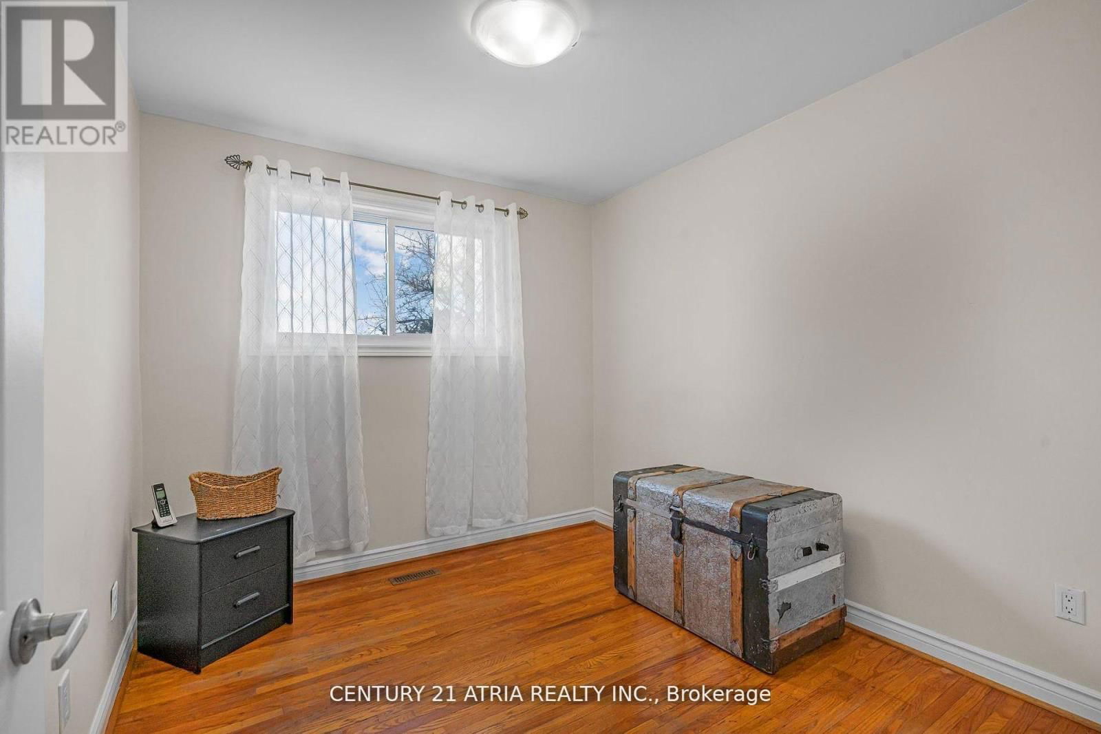3813 BAYSWATER CRESCENT Image 15
