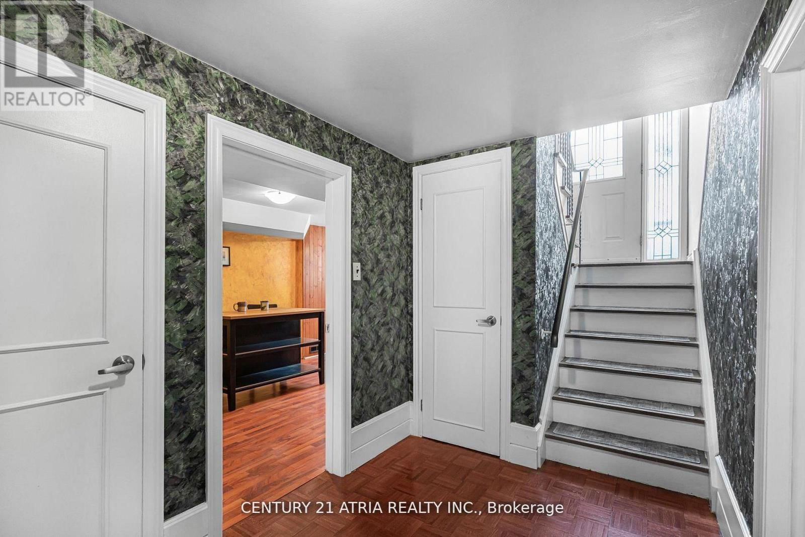 3813 BAYSWATER CRESCENT Image 20