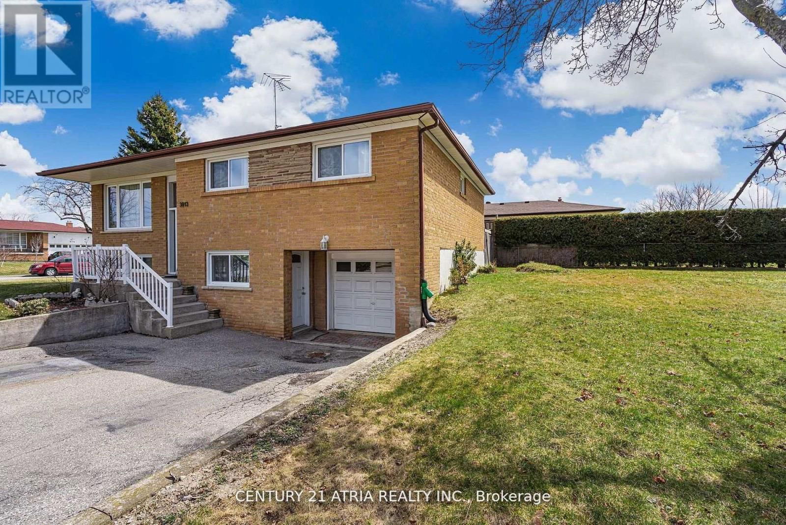 3813 BAYSWATER CRESCENT Image 24