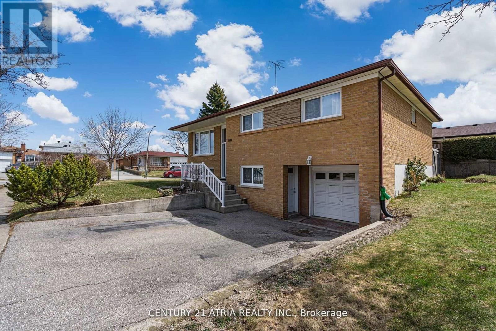 3813 BAYSWATER CRESCENT Image 25